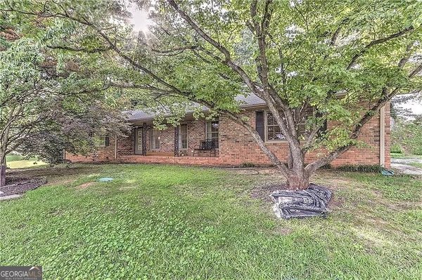 1160 Plantation Road, Elberton