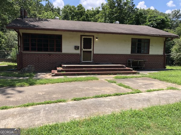 1222 Tugalo Street, Toccoa