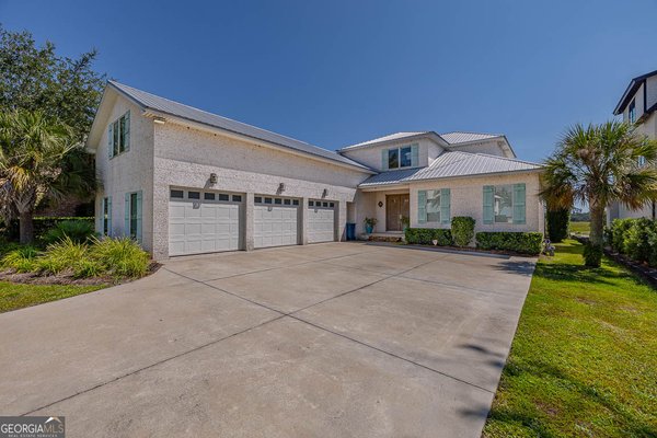 305 Yacht Club Lane, St. Simons