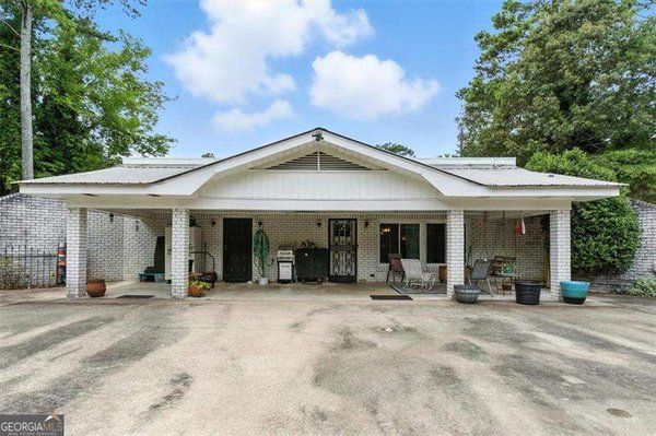 452 Mountain View Road, Rome