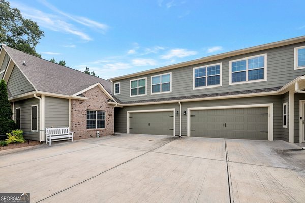 2268 Grove Valley Way, Marietta