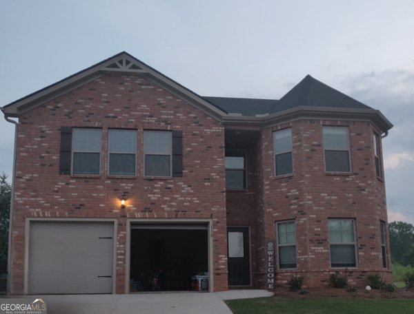 110 Twin Lakes Drive, Covington