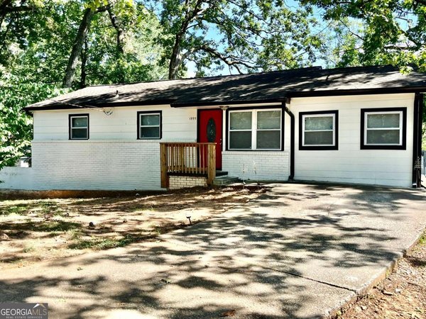 1995 Oak Court, Austell