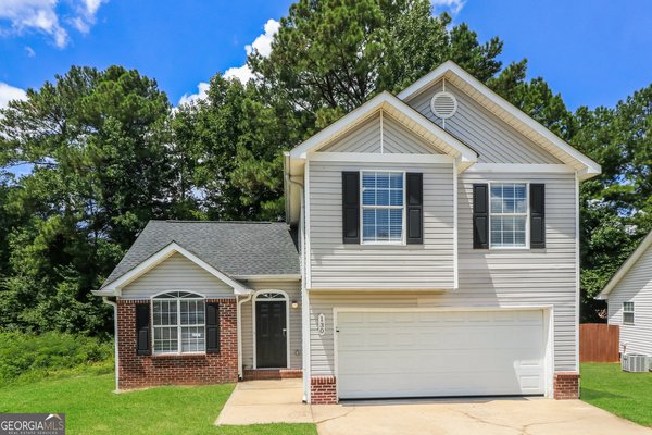 130 Village Court, Riverdale