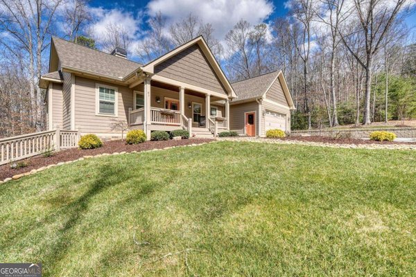 83 Nathans Path, Young Harris