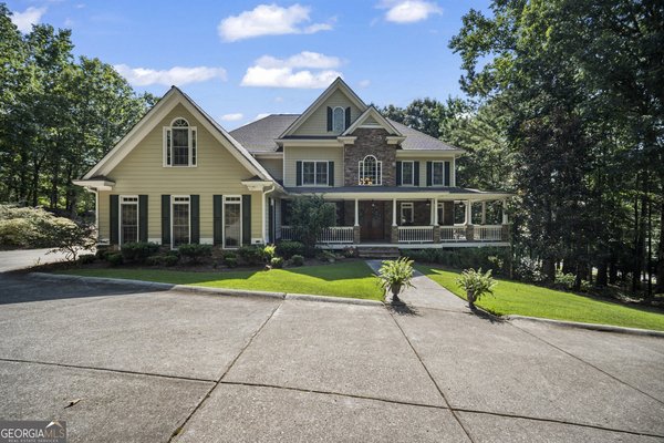 10 Clydesdale Trail, White