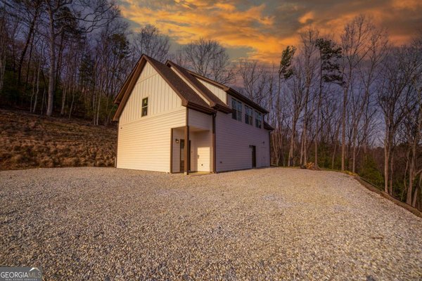 802 Mull Valley Road, Morganton