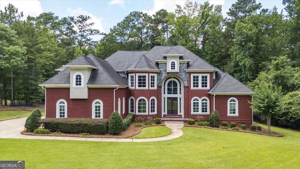 110 Aston Hall, Macon