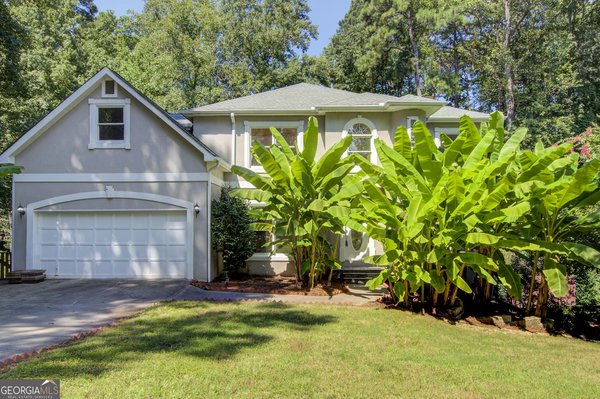 2462 Empire Forest Drive, Tucker