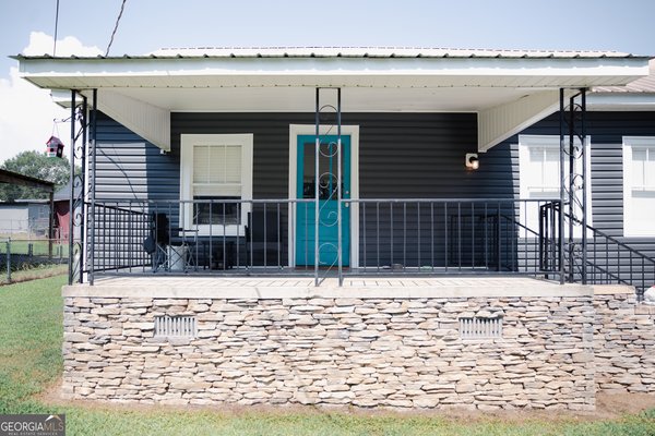 51 Oak Street, Trion