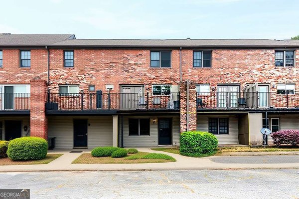 3087 Colonial Way, Atlanta