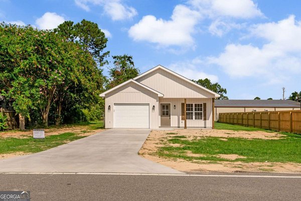 260 Central Street, Baxley