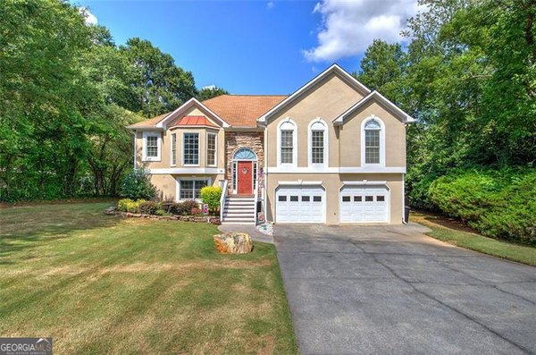 18 FOXFIRE Lane, Cartersville