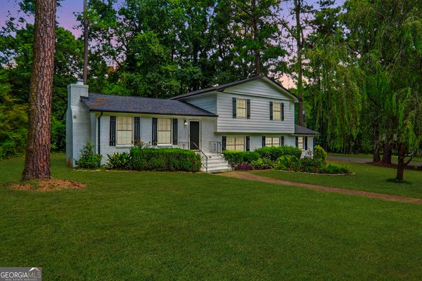 1236 Country Pine Drive, Ellenwood