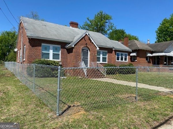 697 Grenada Terrace, Macon