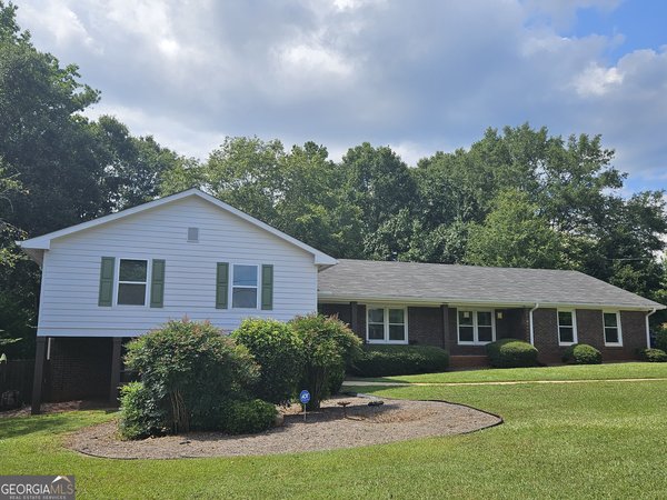 160 Edgewood Drive, Athens