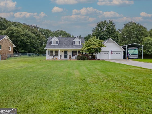 381 Willowwind Drive, Loganville