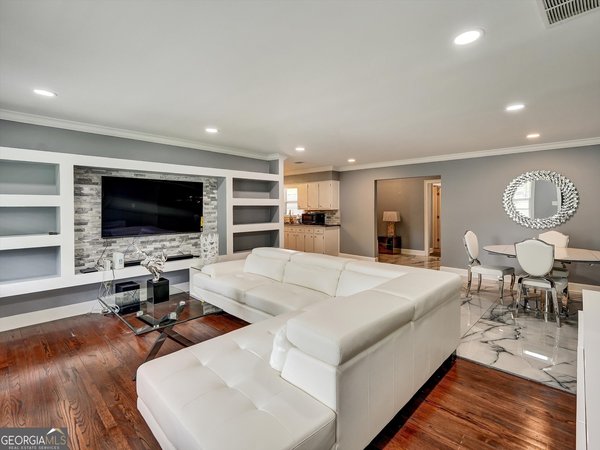 5521 Joeclay Drive, Stone Mountain