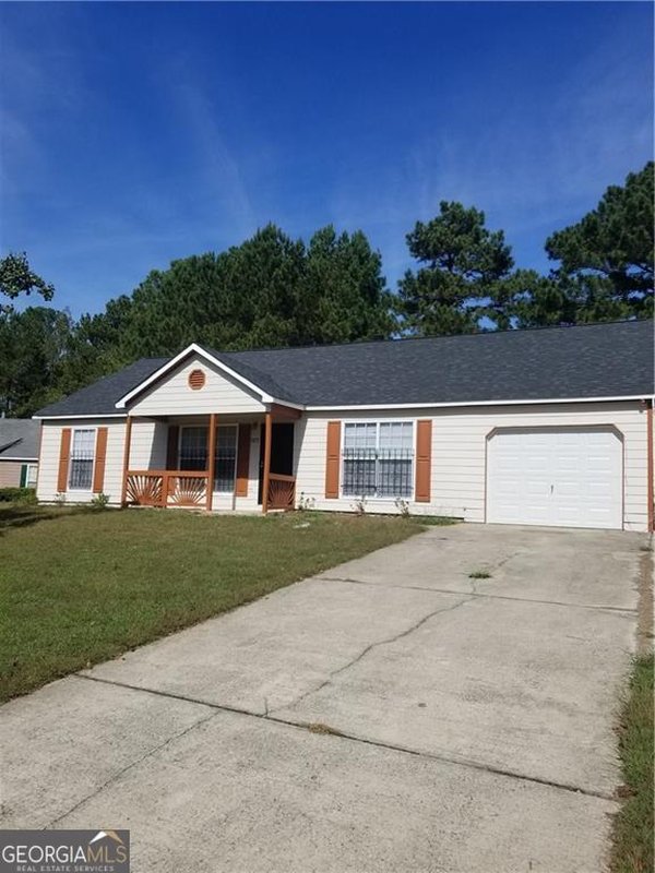 2835 Sapphire Street, South Fulton