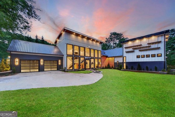 298 River Bend Drive, Eatonton