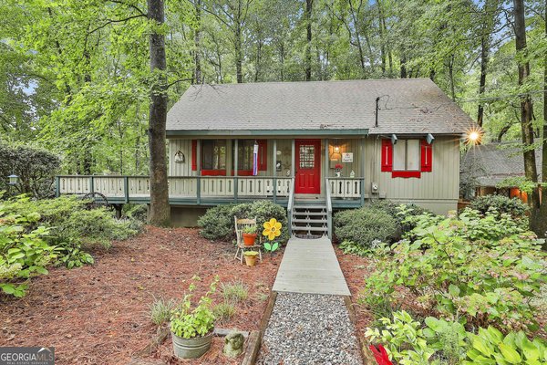 92 Chalet Circle, Pine Mountain