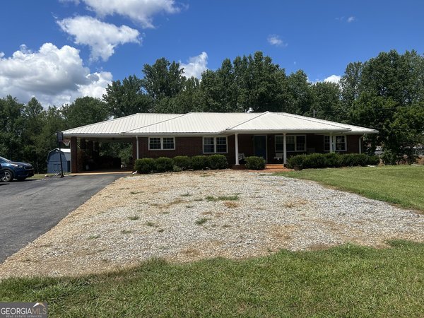 4039 Highway 19, Dahlonega