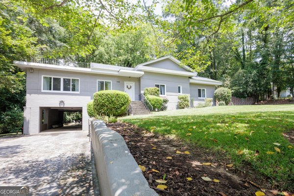 1485 Lone Oak Drive, Macon