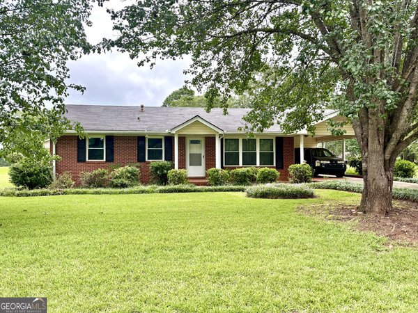 295 Grove Street, Barnesville