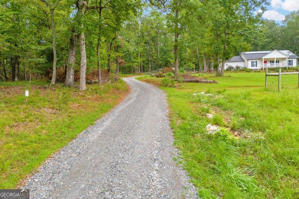 945 HANK FRY Road, Clarkesville