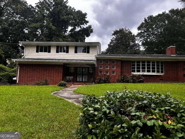 819 Venetta Place, Atlanta