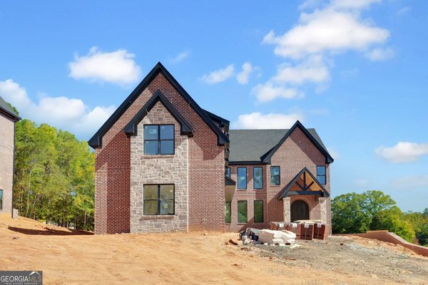 403 Thunder Road, Buford