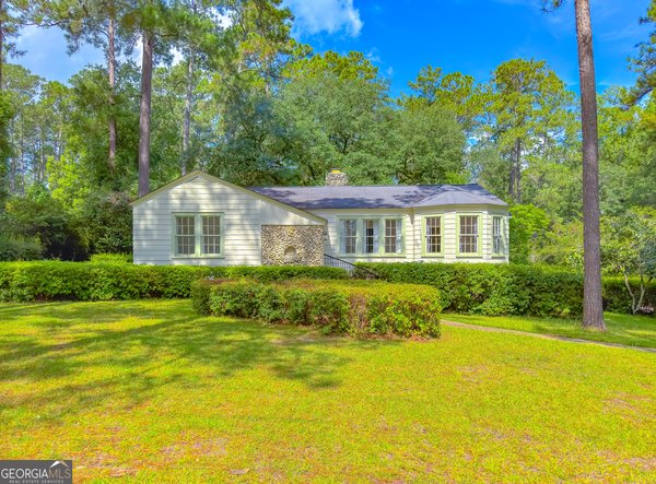 909 Fourth Street, Cairo