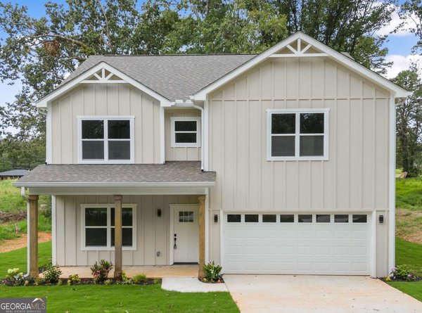 220 HARDMAN Road, Clarkesville