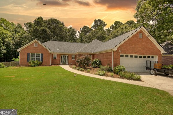 545 Herring Road, Grayson