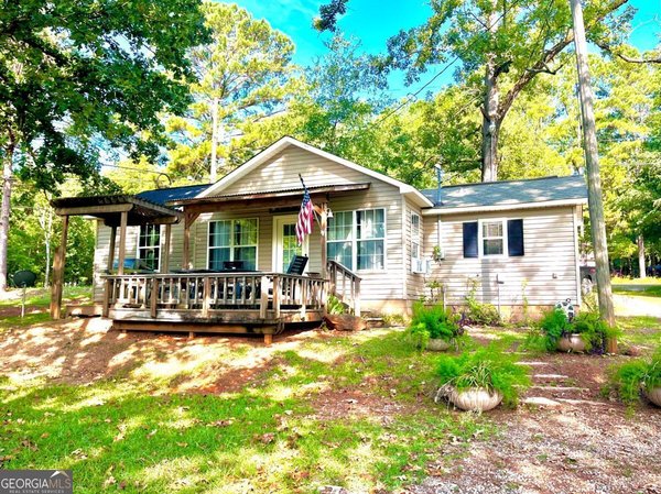 201 Lakeshore Drive, Eatonton