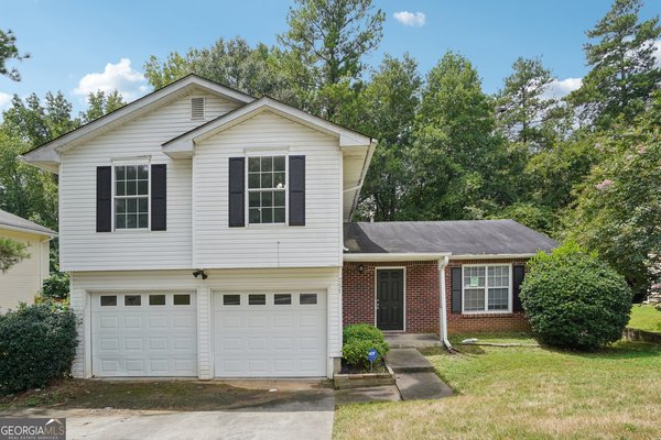 757 Stonebridge Park Circle, Lithonia