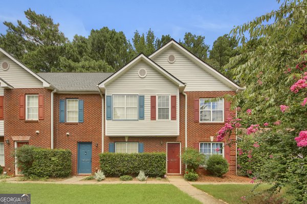 4255 Glen Iris Drive, Cumming