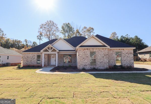 402 Collins Estate Avenue, Centerville