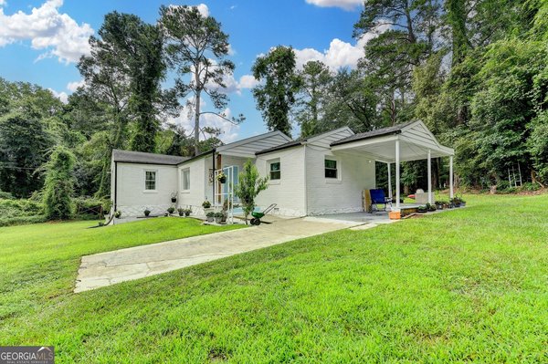 6654 Old Covington Road, Lithonia