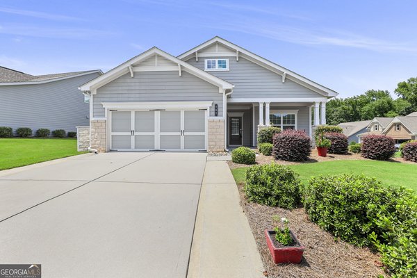 160 Maple Leaf Road, Sharpsburg