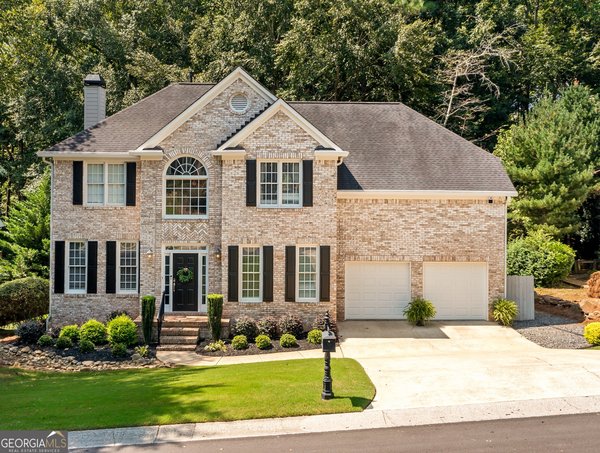 824 Hillcrest Lane, Woodstock