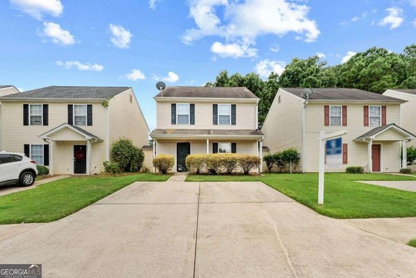 205 CORAL Circle, Mcdonough