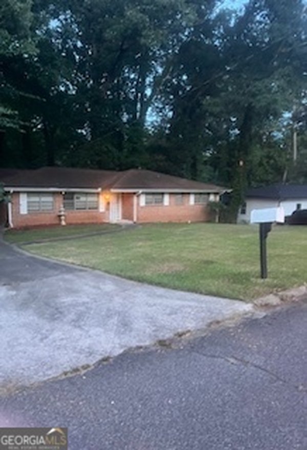 5527 Andrew Drive, Mableton