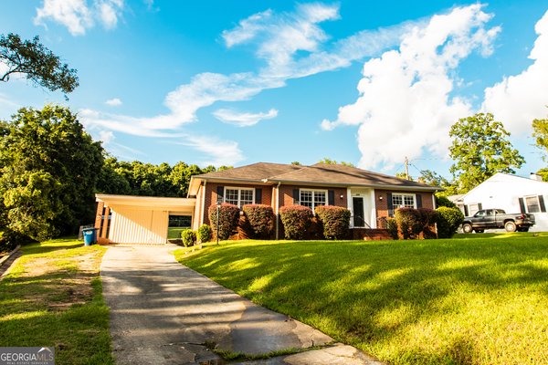 2749 Northwoods Drive, Macon