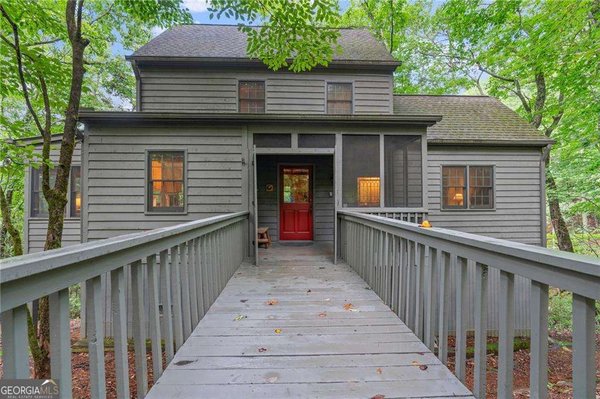 6 Crazy Bear Ridge, Jasper