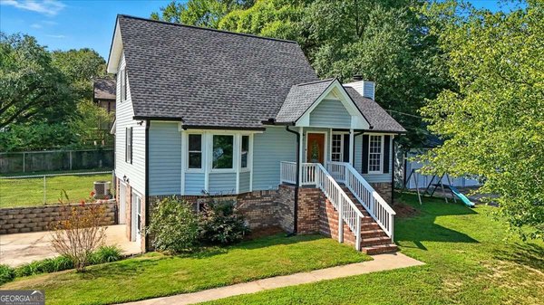 902 Lassetter Circle, Villa Rica