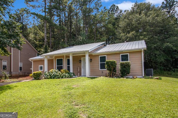 6945 Brown Drive, Fairburn