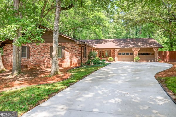 1249 Heritage Hills Circle, Snellville