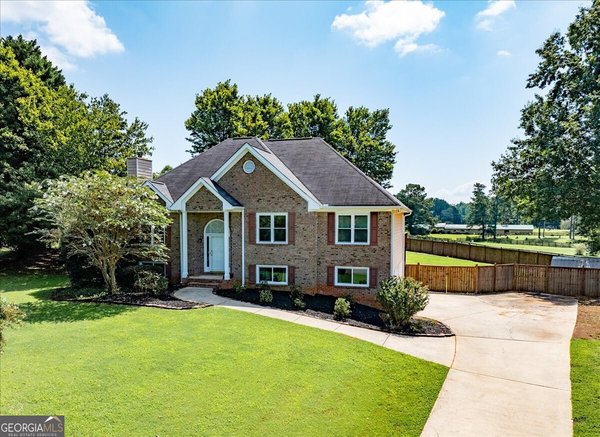 2220 Ellen Lane, Cumming