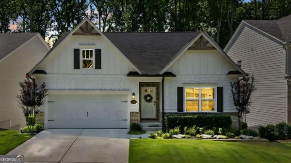 160 Crest Brooke Drive, Holly Springs